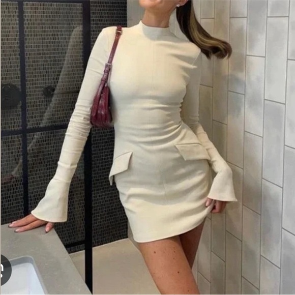 House of CB'Mahalia' Vintage Cream Mini‎ NWOT size S